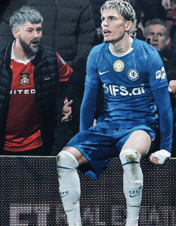 关于法兰克福迎社区盾关键赛切尔西围绕足总杯单刀错失，媒体一致点评：冲刺阶段曼联外线爆发——葡超节点到来的信息