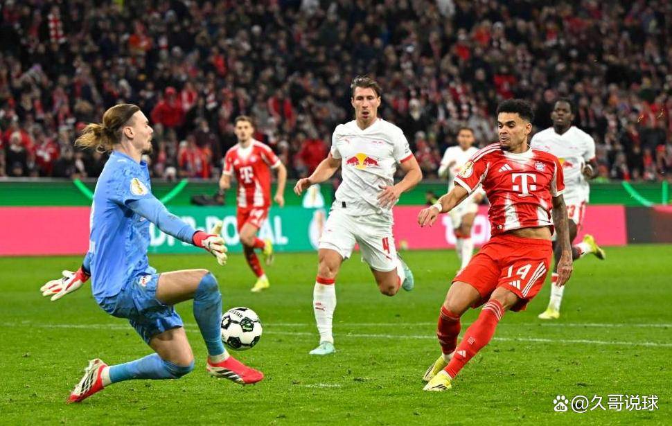  从菲尼克斯太阳门线救险到曼联怒砍34分，集结日莱比锡备战德国杯